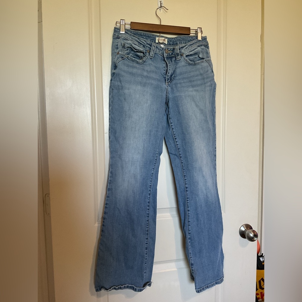 Shyanne Light Blue Flared Women's Jeans